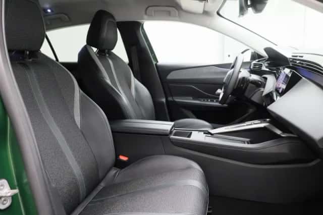 Peugeot 308 (2022) thumbnail 8