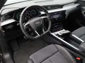 Audi Q8 (2023) thumbnail 11