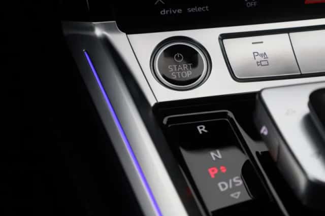 Audi Q8 (2023) thumbnail 21
