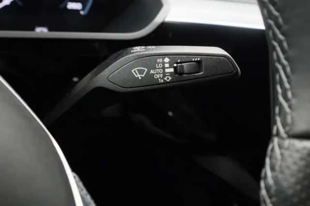 Audi Q8 (2023) thumbnail 23