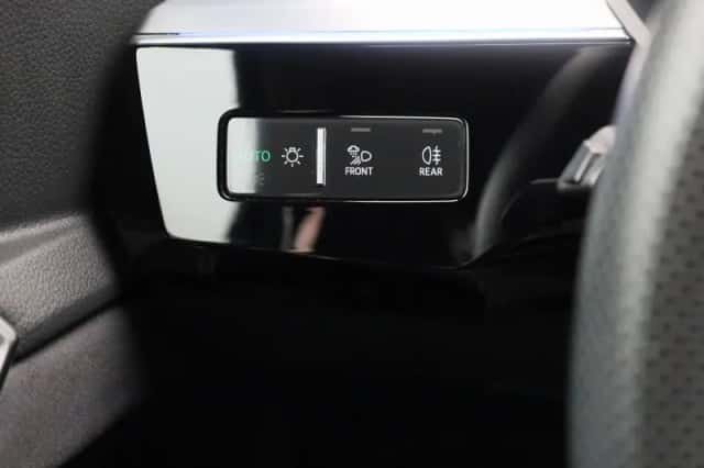 Audi Q8 (2023) thumbnail 26
