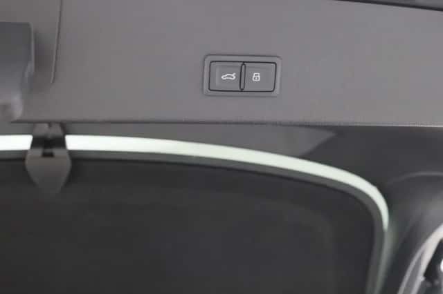 Audi Q8 (2023) thumbnail 33
