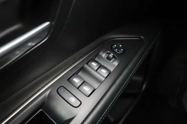 Peugeot 3008 (2021) thumbnail 18