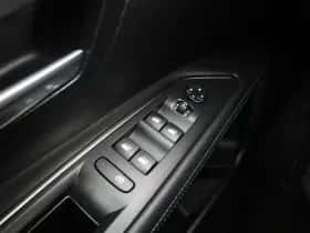 Peugeot 3008 (2021) thumbnail 18