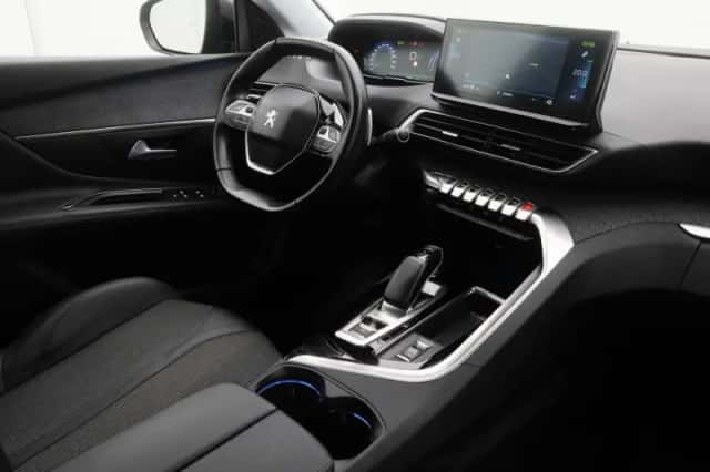 Peugeot 3008 (2021) thumbnail 3