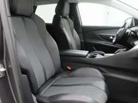 Peugeot 3008 (2021) thumbnail 8