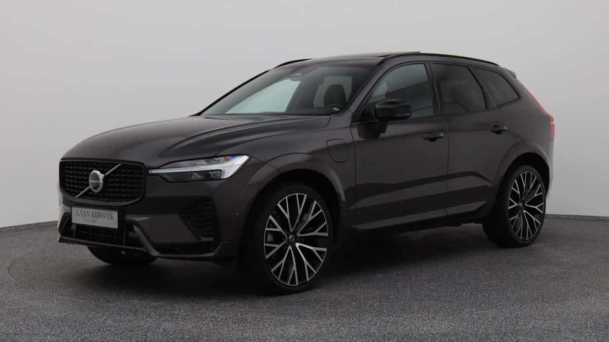 Volvo XC60 (2021) — foto 1