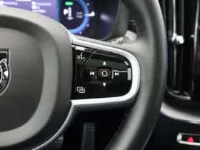 Volvo XC60 (2021) thumbnail 20