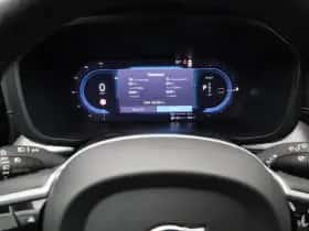 Volvo XC60 (2021) thumbnail 6