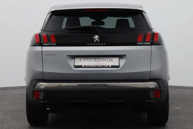 Peugeot 3008 (2022) thumbnail 13