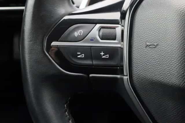 Peugeot 3008 (2022) thumbnail 15