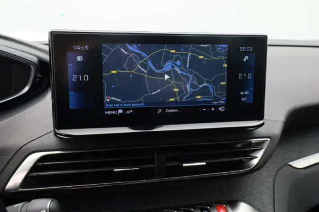 Peugeot 3008 (2022) thumbnail 19