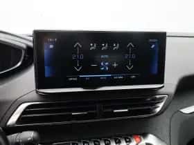 Peugeot 3008 (2022) thumbnail 21