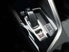 Peugeot 3008 (2022) thumbnail 22