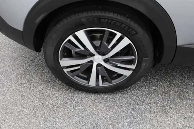 Peugeot 3008 (2022) thumbnail 25
