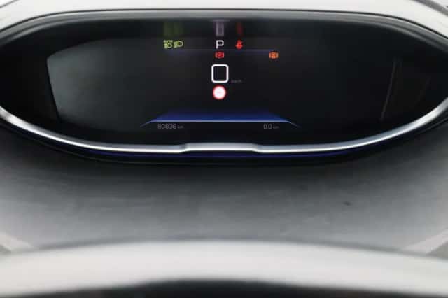 Peugeot 3008 (2022) thumbnail 6