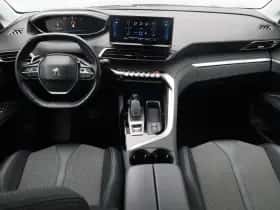 Peugeot 3008 (2022) thumbnail 7