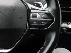 Peugeot 3008 (2022) thumbnail 18