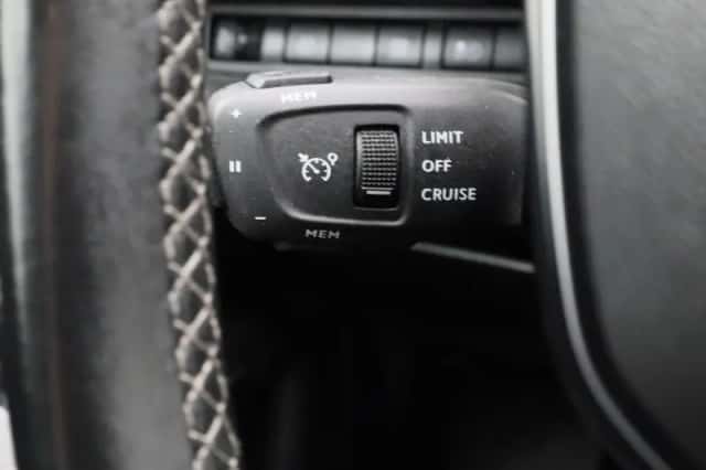 Peugeot 3008 (2022) thumbnail 19