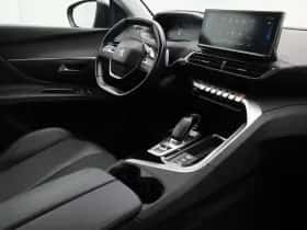 Peugeot 3008 (2022) thumbnail 3