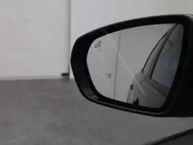 Peugeot 3008 (2022) thumbnail 21