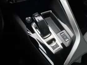 Peugeot 3008 (2022) thumbnail 22