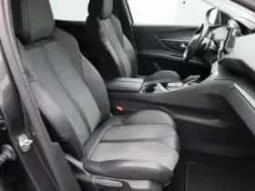 Peugeot 3008 (2022) thumbnail 8