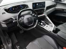 Peugeot 3008 (2022) thumbnail 9