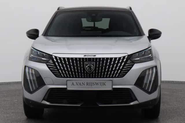 Peugeot 2008 (2023) thumbnail 12