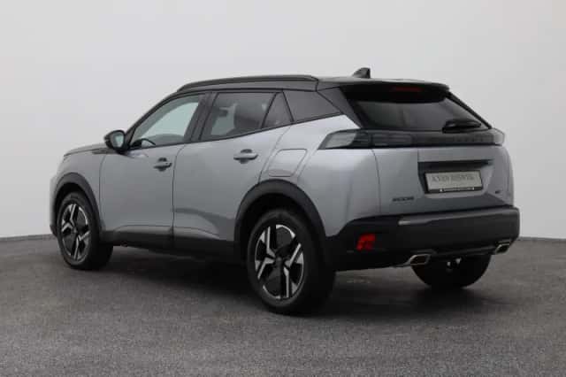 Peugeot 2008 (2023) thumbnail 4