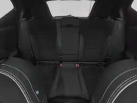 Volvo XC40 (2023) thumbnail 4