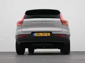 Volvo XC40 (2023) thumbnail 36