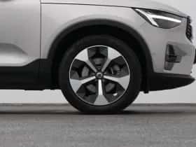 Volvo XC40 (2023) thumbnail 42
