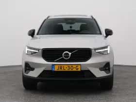 Volvo XC40 (2023) thumbnail 9