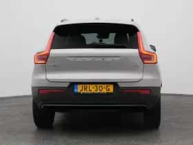Volvo XC40 (2023) thumbnail 10