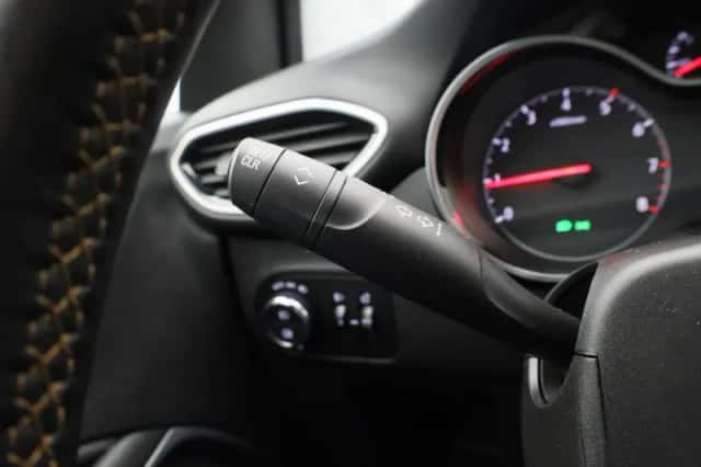 Opel Crossland (2020) thumbnail 19