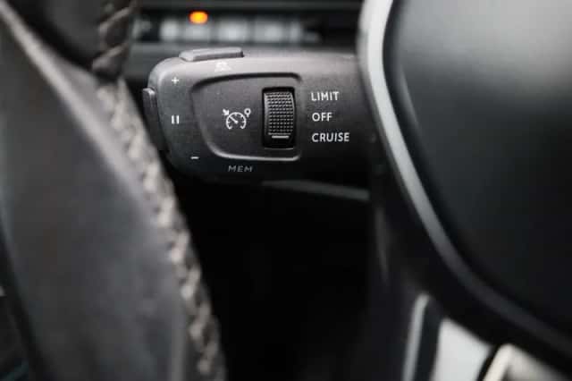 Peugeot 3008 (2021) thumbnail 16