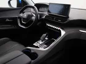 Peugeot 3008 (2021) thumbnail 3
