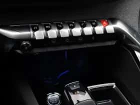 Peugeot 3008 (2021) thumbnail 23