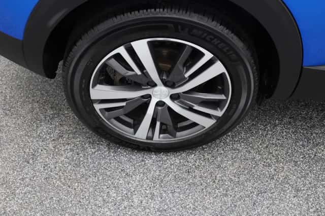 Peugeot 3008 (2021) thumbnail 26