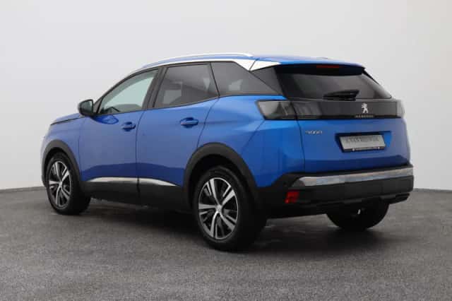 Peugeot 3008 (2021) thumbnail 4