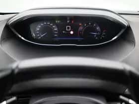 Peugeot 3008 (2021) thumbnail 6