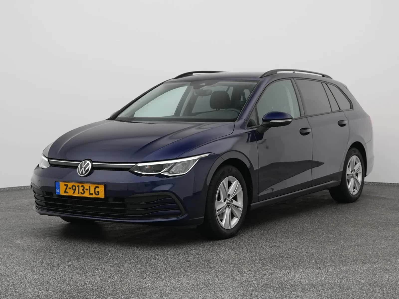 Volkswagen Golf (2021) — foto 1