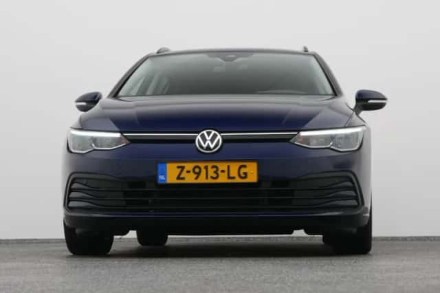 Volkswagen Golf (2021) thumbnail 32