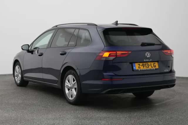 Volkswagen Golf (2021) thumbnail 5
