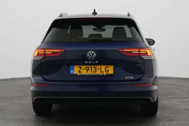 Volkswagen Golf (2021) thumbnail 9