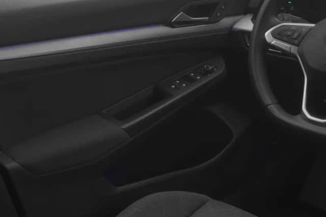 Volkswagen Golf (2021) thumbnail 10