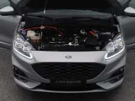 Ford Kuga (2022) thumbnail 31