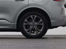 Ford Kuga (2022) thumbnail 40