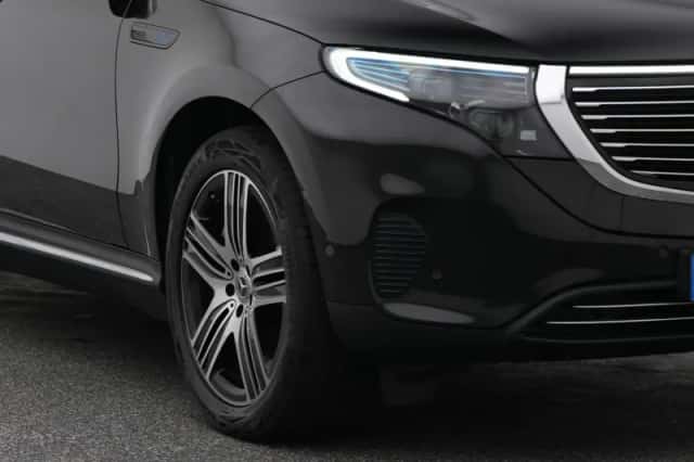 Mercedes-Benz EQC (2020) thumbnail 18